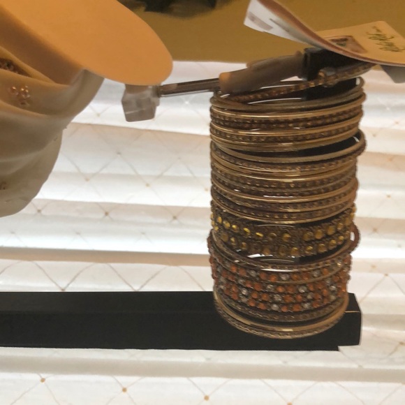 Sari - Picture 4 of 7